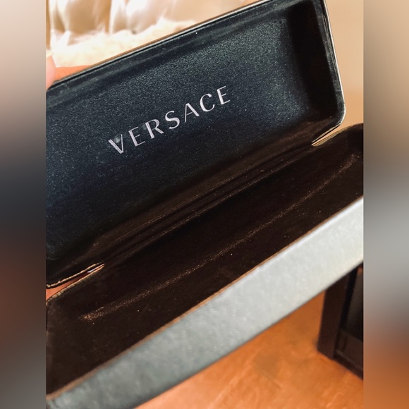 Versace Signature Medusa Coin Sunglasses with Case - Picture 11 of 15